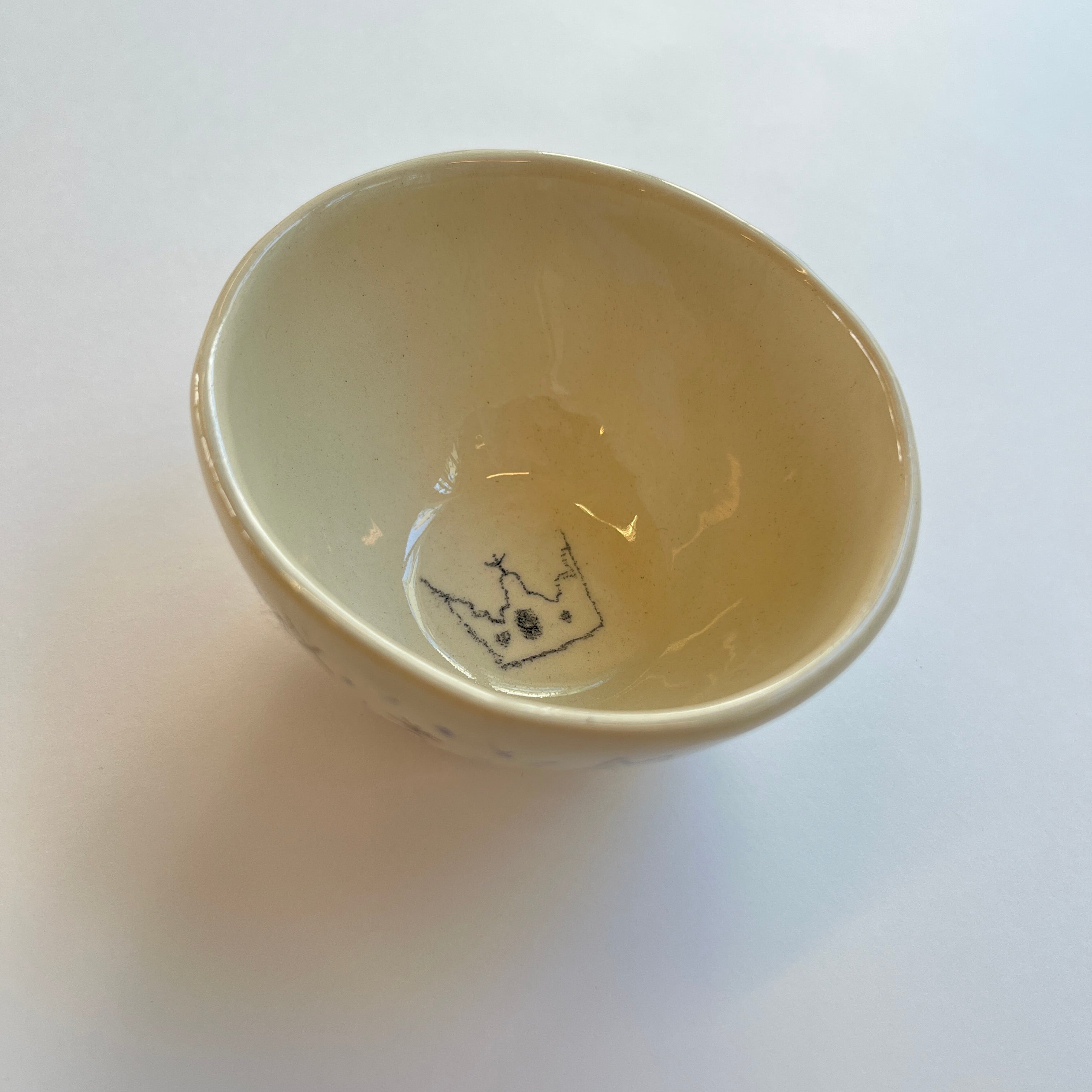 Tasse en céramique - John Deneuve